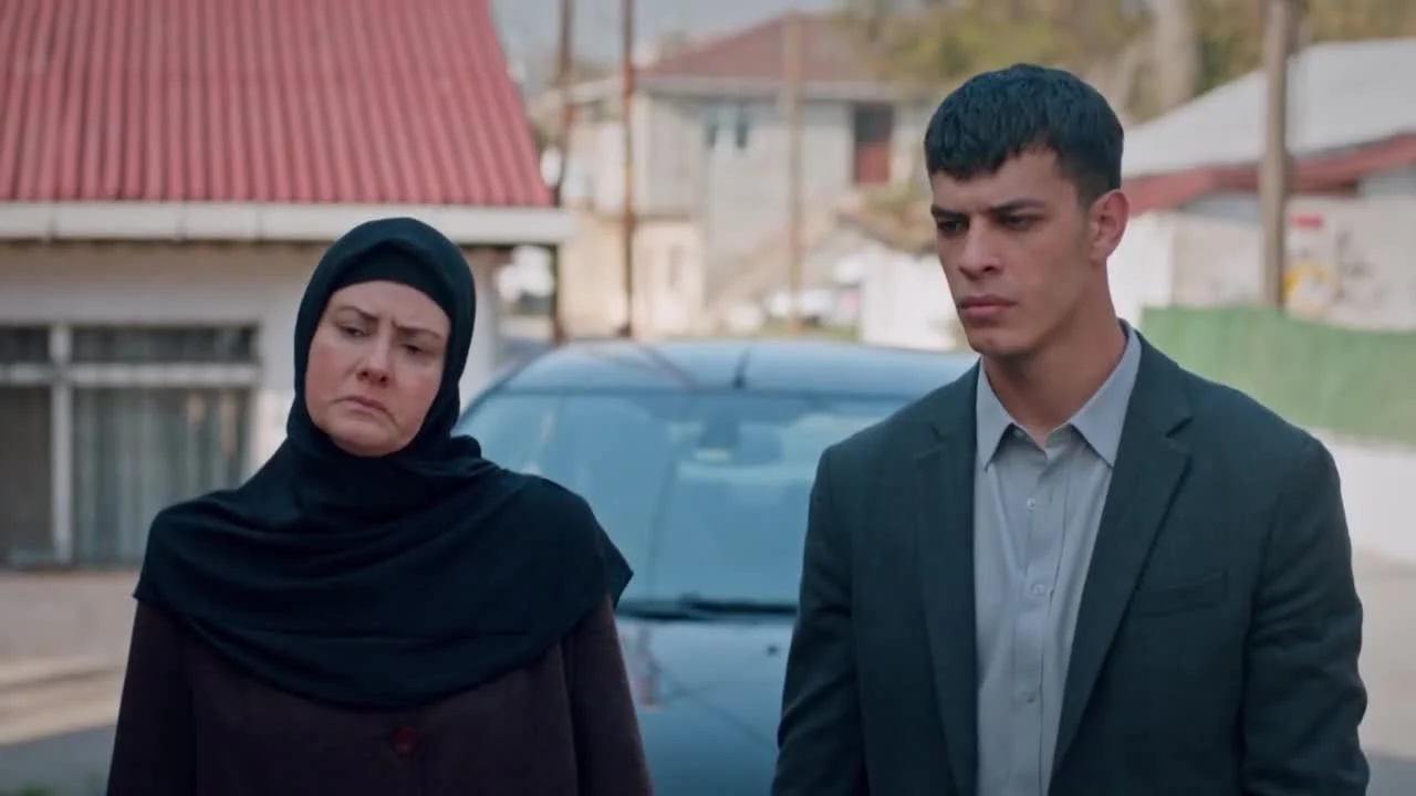 Кадры из сериала Дикий (2023)